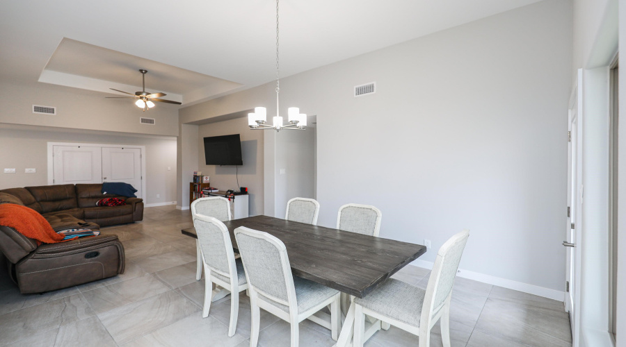 1025 La Muralla St, LAREDO, Texas 78046, 4 Bedrooms Bedrooms, 6 Rooms Rooms,2 BathroomsBathrooms,Residential,For Rent,1025 La Muralla St,20262208