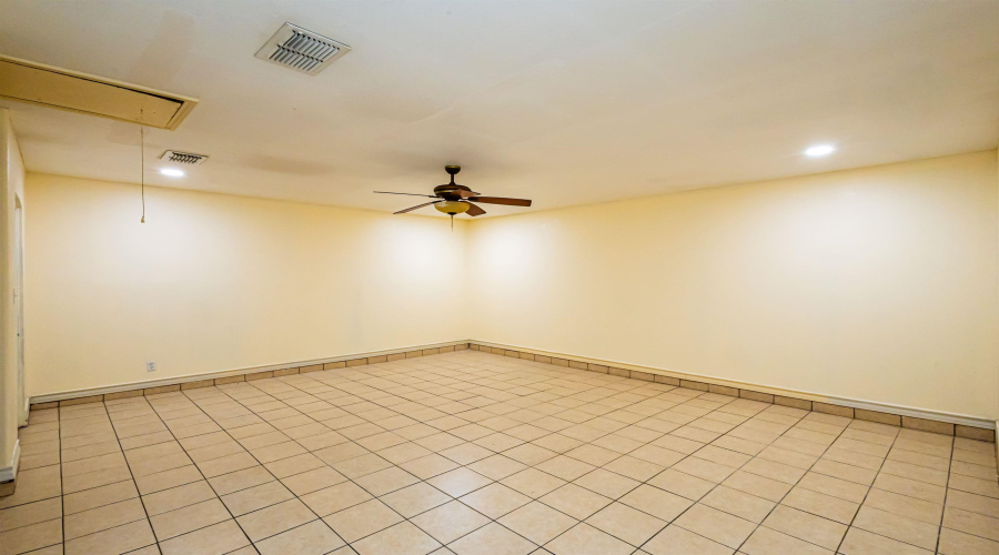 505 Acacia, Laredo, Texas 78045, 3 Bedrooms Bedrooms, 6 Rooms Rooms,2 BathroomsBathrooms,Residential,For Sale,505 Acacia,20262210