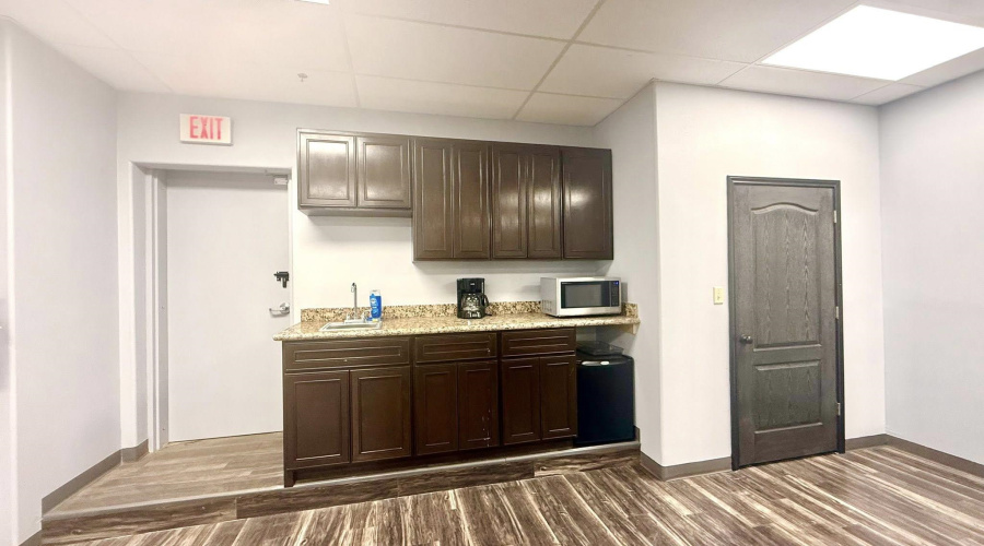 8218 Casa Verde Rd, Laredo, Texas 78041, 1 Room Rooms,1 BathroomBathrooms,Commercial retail/office,For Rent,8218 Casa Verde Rd,20262222