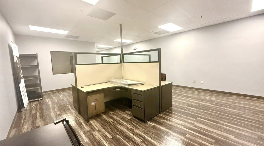 8218 Casa Verde Rd, Laredo, Texas 78041, 1 Room Rooms,1 BathroomBathrooms,Commercial retail/office,For Rent,8218 Casa Verde Rd,20262222