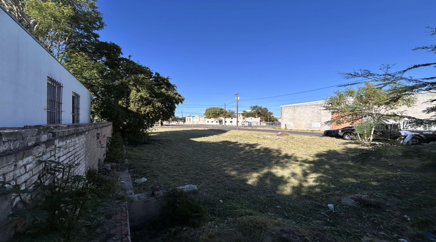 1601 Victoria St, LAREDO, Texas 78040, ,Land,For Sale,1601 Victoria St,20262216