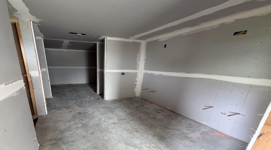 1437 El Caporal Dr., laredo, Texas 78046, 3 Bedrooms Bedrooms, 5 Rooms Rooms,2 BathroomsBathrooms,Residential,For Sale,1437 El Caporal Dr.,20262221