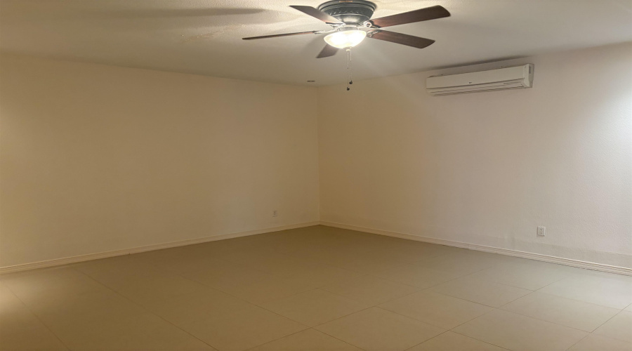 11141 Salado Dr, Laredo, Texas 78045, 3 Bedrooms Bedrooms, 7 Rooms Rooms,2 BathroomsBathrooms,Residential,For Rent,11141 Salado Dr,20262223