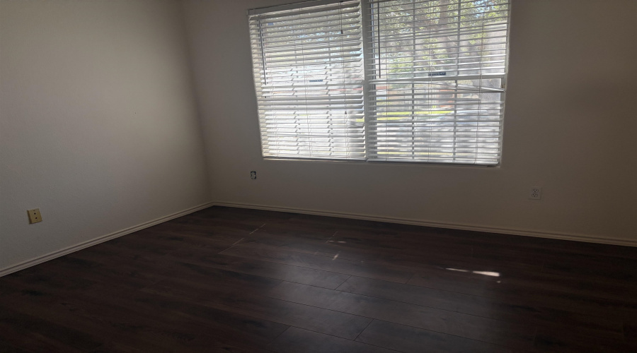 11141 Salado Dr, Laredo, Texas 78045, 3 Bedrooms Bedrooms, 7 Rooms Rooms,2 BathroomsBathrooms,Residential,For Rent,11141 Salado Dr,20262223