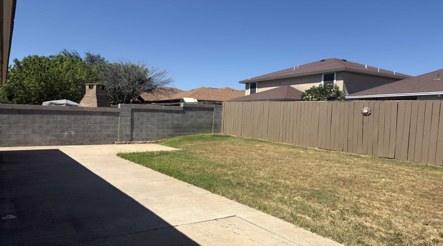 11141 Salado Dr, Laredo, Texas 78045, 3 Bedrooms Bedrooms, 7 Rooms Rooms,2 BathroomsBathrooms,Residential,For Rent,11141 Salado Dr,20262223
