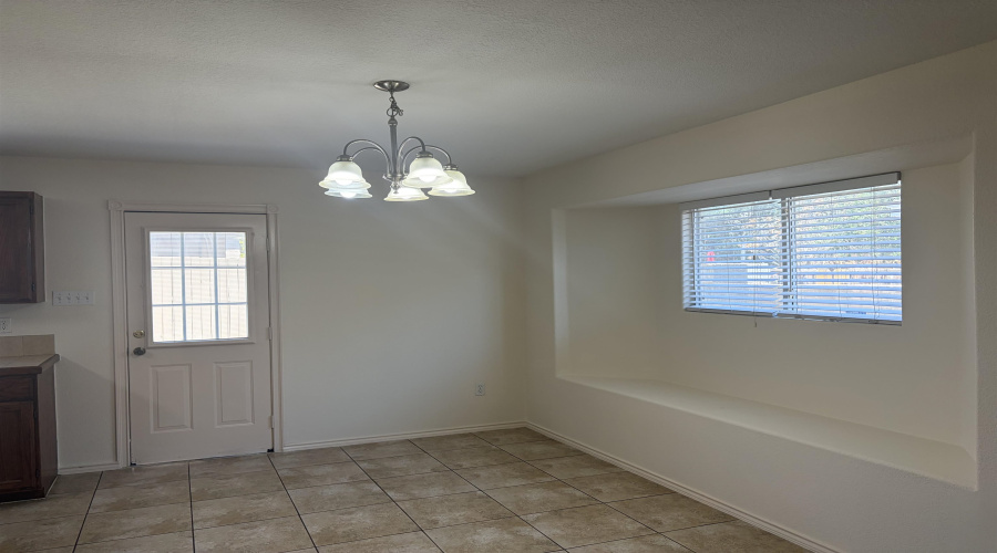 11141 Salado Dr, Laredo, Texas 78045, 3 Bedrooms Bedrooms, 7 Rooms Rooms,2 BathroomsBathrooms,Residential,For Rent,11141 Salado Dr,20262223