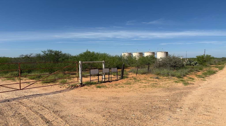 La Moca HWY 83, LAREDO, Texas 78043-0000, ,Land,For Sale,La Moca HWY 83,20262230