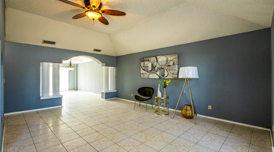 344 Lily Ln, LAREDO, Texas 78046, 2 Bedrooms Bedrooms, 6 Rooms Rooms,2 BathroomsBathrooms,Residential,For Sale,344 Lily Ln,20262226