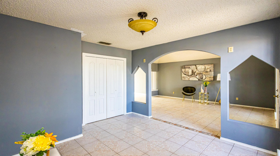 344 Lily Ln, LAREDO, Texas 78046, 2 Bedrooms Bedrooms, 6 Rooms Rooms,2 BathroomsBathrooms,Residential,For Sale,344 Lily Ln,20262226