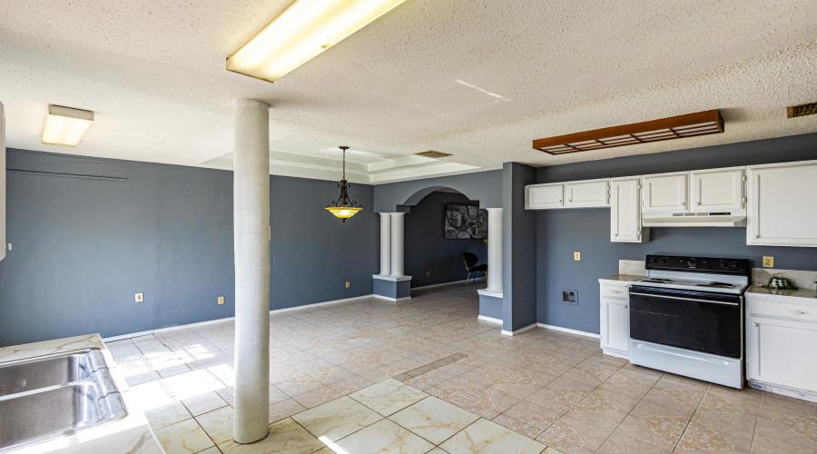 344 Lily Ln, LAREDO, Texas 78046, 2 Bedrooms Bedrooms, 6 Rooms Rooms,2 BathroomsBathrooms,Residential,For Sale,344 Lily Ln,20262226