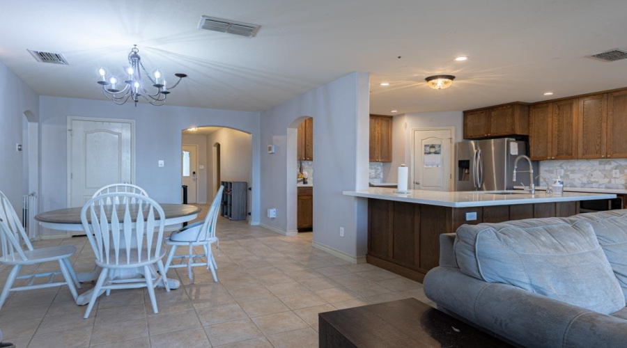 1520 Denmark Ln, Laredo, Texas 78045, 3 Bedrooms Bedrooms, 6 Rooms Rooms,2 BathroomsBathrooms,Residential,For Sale,1520 Denmark Ln,20262229