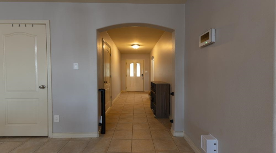 1520 Denmark Ln, Laredo, Texas 78045, 3 Bedrooms Bedrooms, 6 Rooms Rooms,2 BathroomsBathrooms,Residential,For Sale,1520 Denmark Ln,20262229