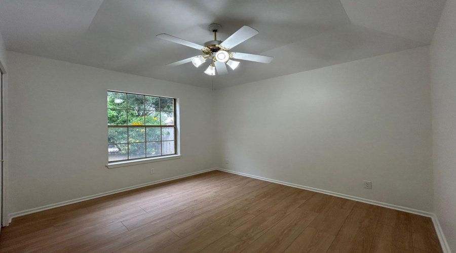126 Knoll Ave, Laredo, Texas 78045, 3 Bedrooms Bedrooms, 5 Rooms Rooms,2 BathroomsBathrooms,Residential,For Rent,126 Knoll Ave,20262238