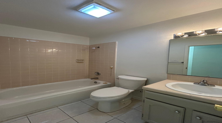 126 Knoll Ave, Laredo, Texas 78045, 3 Bedrooms Bedrooms, 5 Rooms Rooms,2 BathroomsBathrooms,Residential,For Rent,126 Knoll Ave,20262238