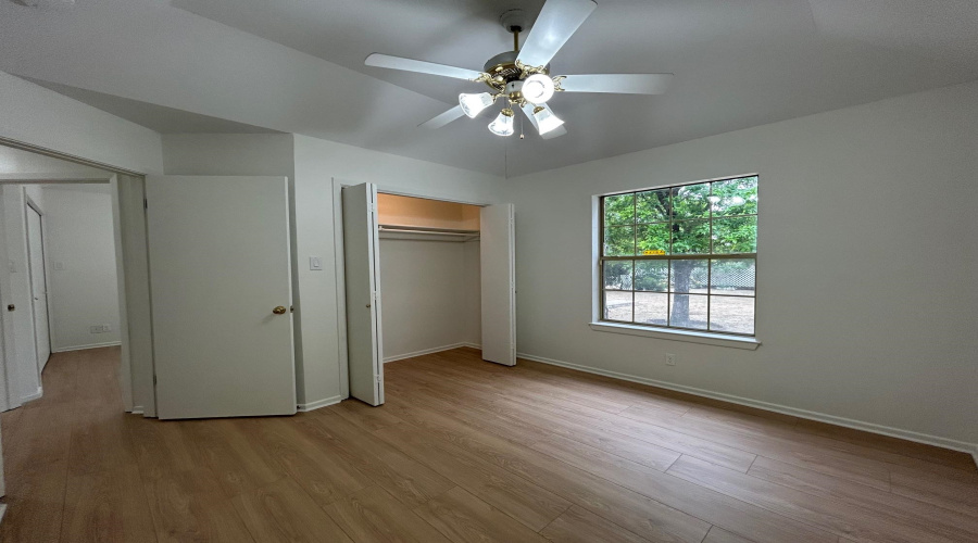 126 Knoll Ave, Laredo, Texas 78045, 3 Bedrooms Bedrooms, 5 Rooms Rooms,2 BathroomsBathrooms,Residential,For Rent,126 Knoll Ave,20262238
