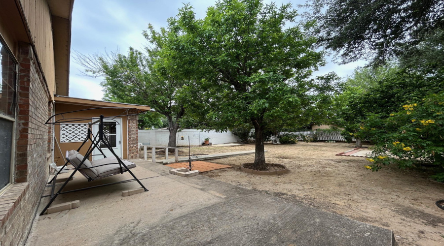 126 Knoll Ave, Laredo, Texas 78045, 3 Bedrooms Bedrooms, 5 Rooms Rooms,2 BathroomsBathrooms,Residential,For Rent,126 Knoll Ave,20262238