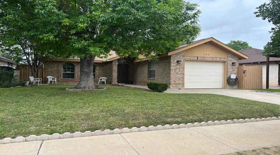 126 Knoll Ave, Laredo, Texas 78045, 3 Bedrooms Bedrooms, 5 Rooms Rooms,2 BathroomsBathrooms,Residential,For Rent,126 Knoll Ave,20262238