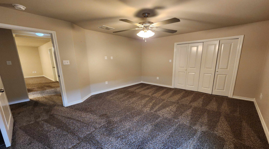 218 John Irving Dr., Laredo, Texas 78041, 3 Bedrooms Bedrooms, 6 Rooms Rooms,2 BathroomsBathrooms,Residential,For Rent,218 John Irving Dr.,20262239