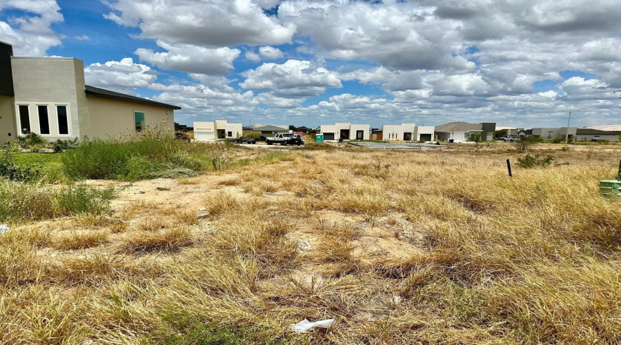 6706 El Bosal Ln., Laredo, Texas 78046, ,Land,For Sale,6706 El Bosal Ln.,20262240