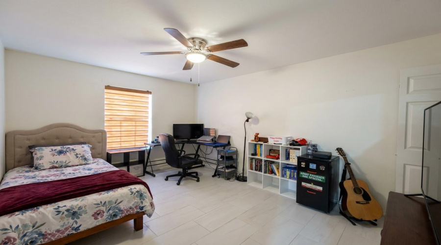 8801 McPherson Rd, Laredo, Texas 78045, 3 Bedrooms Bedrooms, 3 Rooms Rooms,2 BathroomsBathrooms,Residential,For Sale,8801 McPherson Rd,20262243