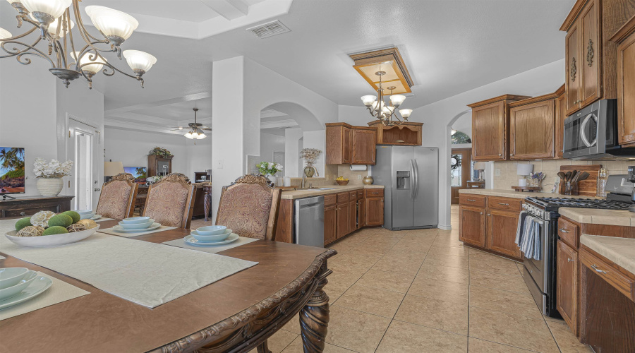3132 Dos Reales Lp, Laredo, Texas 78045, 3 Bedrooms Bedrooms, 6 Rooms Rooms,2 BathroomsBathrooms,Residential,For Sale,3132 Dos Reales Lp,20262245