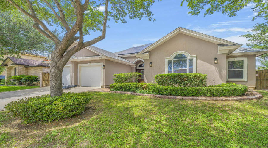 3132 Dos Reales Lp, Laredo, Texas 78045, 3 Bedrooms Bedrooms, 6 Rooms Rooms,2 BathroomsBathrooms,Residential,For Sale,3132 Dos Reales Lp,20262245