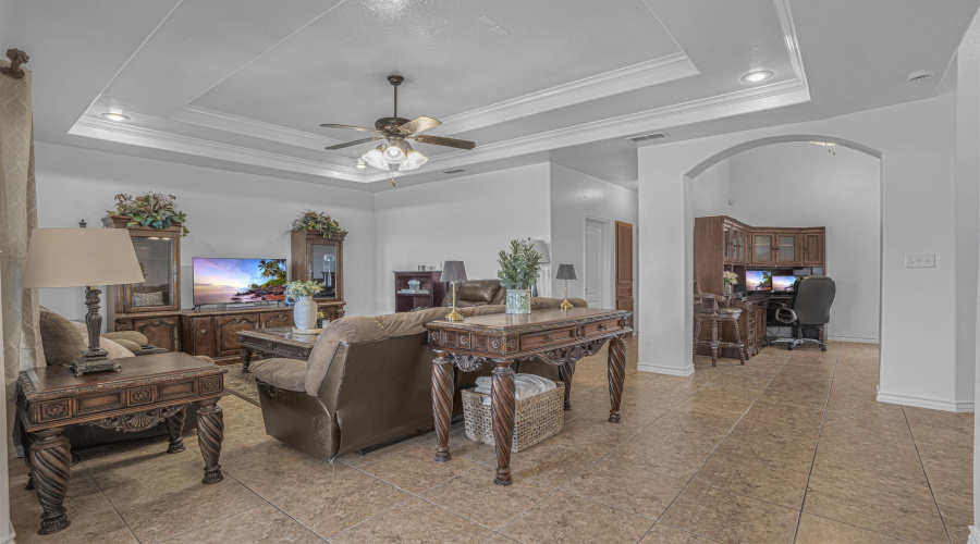 3132 Dos Reales Lp, Laredo, Texas 78045, 3 Bedrooms Bedrooms, 6 Rooms Rooms,2 BathroomsBathrooms,Residential,For Sale,3132 Dos Reales Lp,20262245
