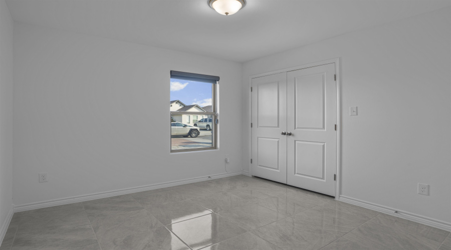 5428 Encanto Dr., Laredo, Texas 78046-5283, 4 Bedrooms Bedrooms, 6 Rooms Rooms,2 BathroomsBathrooms,Residential,For Sale,5428 Encanto Dr.,20262247