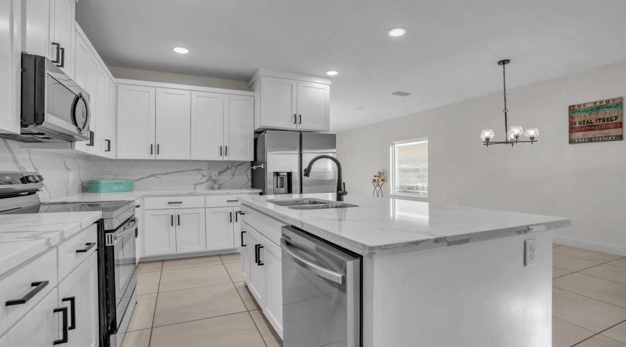 715 Journey Loop, Laredo, Texas 78045, 3 Bedrooms Bedrooms, 5 Rooms Rooms,2 BathroomsBathrooms,Residential,For Sale,715 Journey Loop,20262248