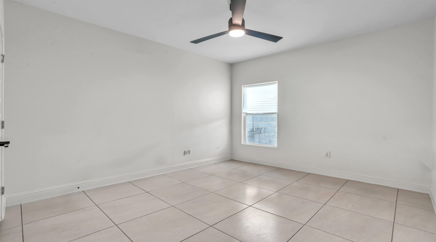 715 Journey Loop, Laredo, Texas 78045, 3 Bedrooms Bedrooms, 5 Rooms Rooms,2 BathroomsBathrooms,Residential,For Sale,715 Journey Loop,20262248