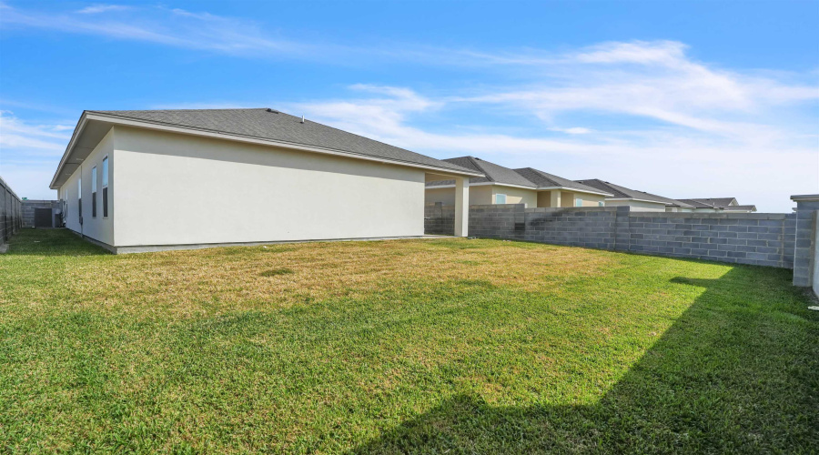 715 Journey Loop, Laredo, Texas 78045, 3 Bedrooms Bedrooms, 5 Rooms Rooms,2 BathroomsBathrooms,Residential,For Sale,715 Journey Loop,20262248