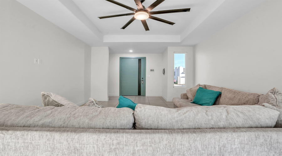 715 Journey Loop, Laredo, Texas 78045, 3 Bedrooms Bedrooms, 5 Rooms Rooms,2 BathroomsBathrooms,Residential,For Sale,715 Journey Loop,20262248
