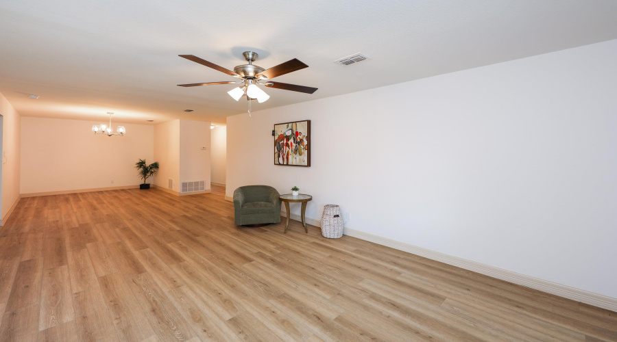 2318 Locust St, LAREDO, Texas 78040, 4 Bedrooms Bedrooms, 6 Rooms Rooms,3 BathroomsBathrooms,Residential,For Sale,2318 Locust St,20262251