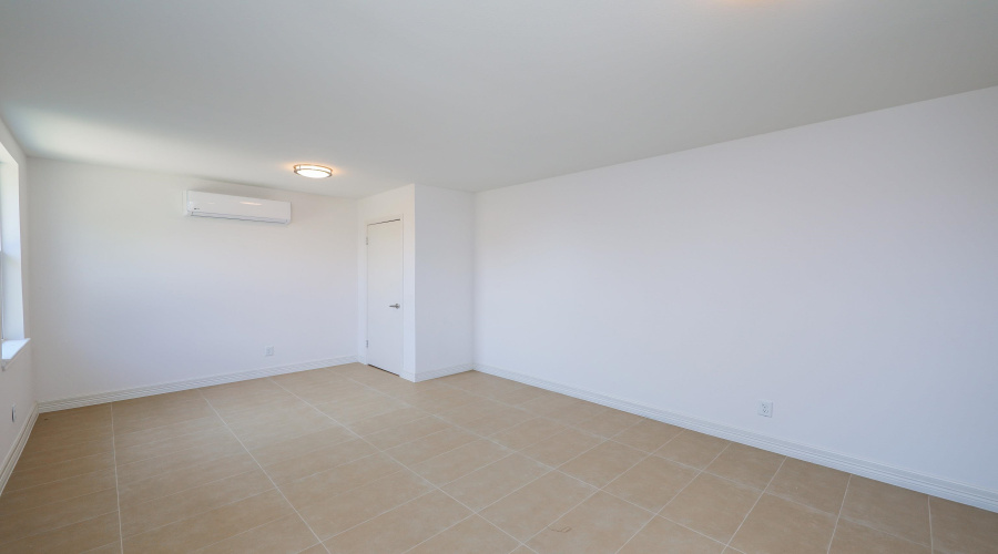 2318 Locust St, LAREDO, Texas 78040, 4 Bedrooms Bedrooms, 6 Rooms Rooms,3 BathroomsBathrooms,Residential,For Sale,2318 Locust St,20262251