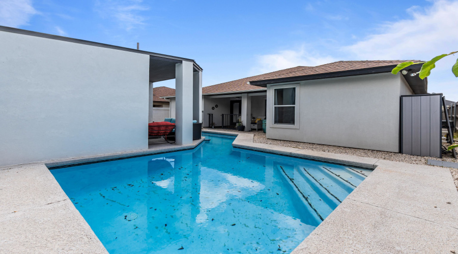 214 Bluff Oak Dr, Laredo, Texas 78045, 3 Bedrooms Bedrooms, 3 Rooms Rooms,3 BathroomsBathrooms,Residential,For Sale,214 Bluff Oak Dr,20262255