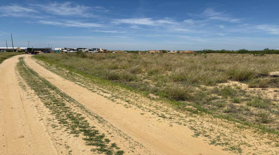 7308 Bartlett Ave, LAREDO, Texas 78041-2970, 11 Rooms Rooms,Commercial retail/office,For Sale,7308 Bartlett Ave,20262260