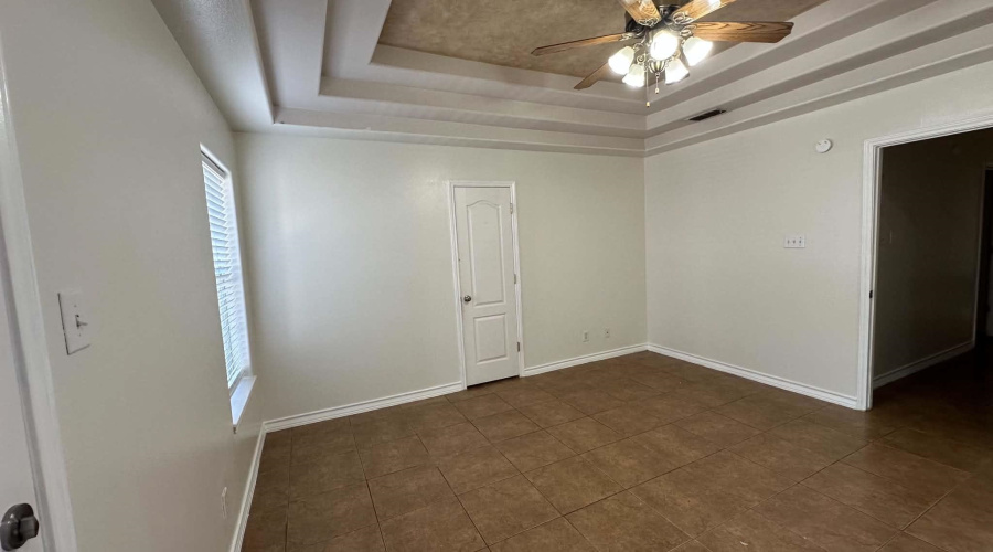 8416 Springfield Ave, Laredo, Texas 78045, 3 Bedrooms Bedrooms, 4 Rooms Rooms,2 BathroomsBathrooms,Residential,For Rent,8416 Springfield Ave,20262269