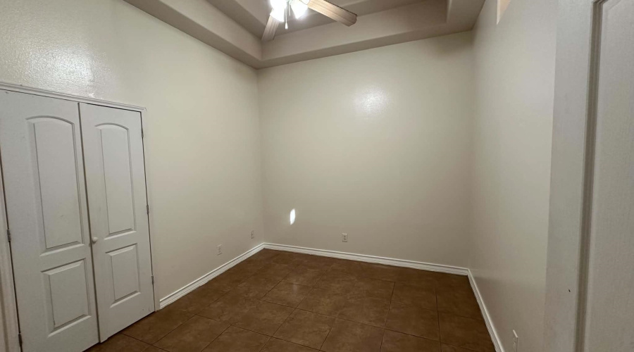 8416 Springfield Ave, Laredo, Texas 78045, 3 Bedrooms Bedrooms, 4 Rooms Rooms,2 BathroomsBathrooms,Residential,For Rent,8416 Springfield Ave,20262269