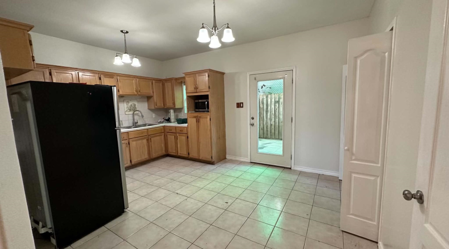 8416 Springfield Ave, Laredo, Texas 78045, 3 Bedrooms Bedrooms, 4 Rooms Rooms,2 BathroomsBathrooms,Residential,For Rent,8416 Springfield Ave,20262269