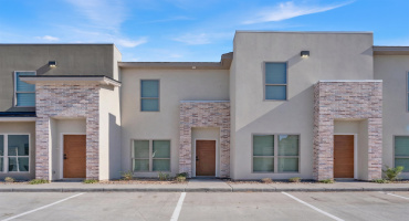 7613 King Arthurs Ct, Laredo, Texas 78041, 1 Bedroom Bedrooms, 1 Room Rooms,1 BathroomBathrooms,Residential,For Rent,7613 King Arthurs Ct,20262276