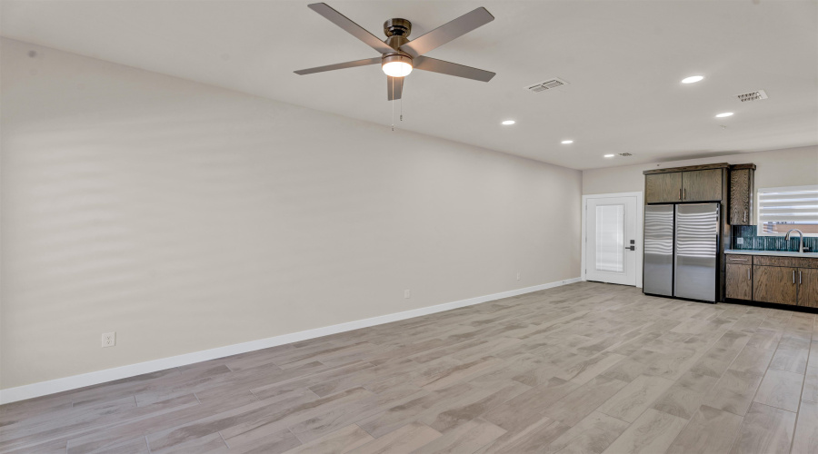 7613 King Arthurs Ct, Laredo, Texas 78041, 1 Bedroom Bedrooms, 1 Room Rooms,1 BathroomBathrooms,Residential,For Rent,7613 King Arthurs Ct,20262276