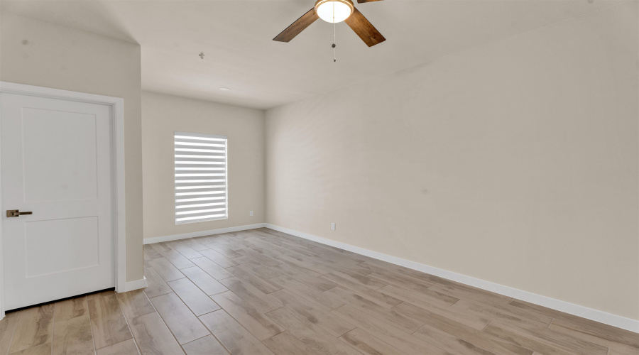 7613 King Arthurs Ct, Laredo, Texas 78041, 1 Bedroom Bedrooms, 1 Room Rooms,1 BathroomBathrooms,Residential,For Rent,7613 King Arthurs Ct,20262276