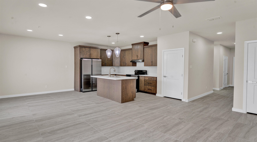 7613 King Arthurs Ct, Laredo, Texas 78041, 3 Bedrooms Bedrooms, 1 Room Rooms,2 BathroomsBathrooms,Residential,For Rent,7613 King Arthurs Ct,20262282