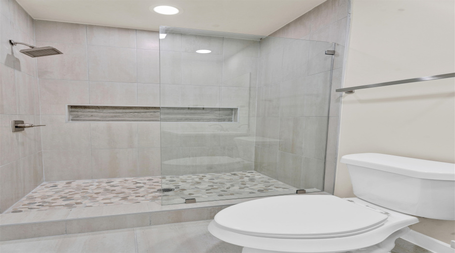 7613 King Arthurs Ct, Laredo, Texas 78041, 3 Bedrooms Bedrooms, 1 Room Rooms,2 BathroomsBathrooms,Residential,For Rent,7613 King Arthurs Ct,20262283