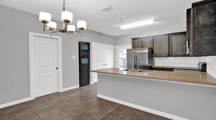 1014 Monaco Blvd, Laredo, Texas 78045, 2 Bedrooms Bedrooms, 2 Rooms Rooms,1 BathroomBathrooms,Residential,For Rent,1014 Monaco Blvd,20262288