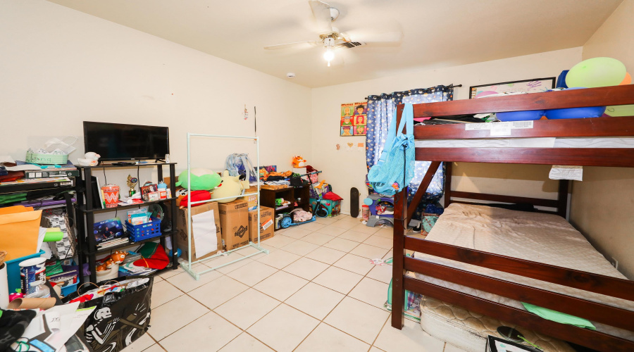 2620 Barrios St, Lared, Texas 78043, ,Multi-family,For Sale,2620 Barrios St,20262321