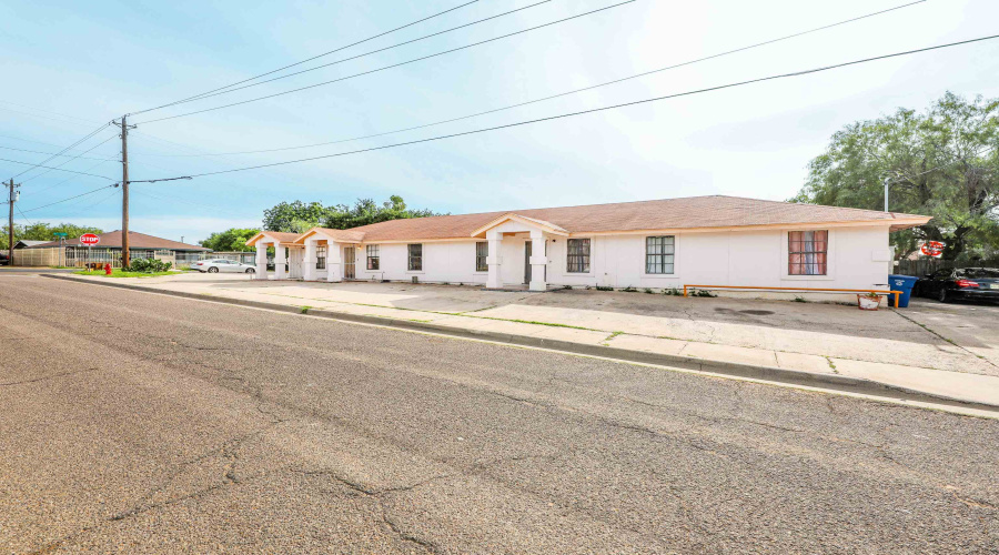 2620 Barrios St, Lared, Texas 78043, ,Multi-family,For Sale,2620 Barrios St,20262321