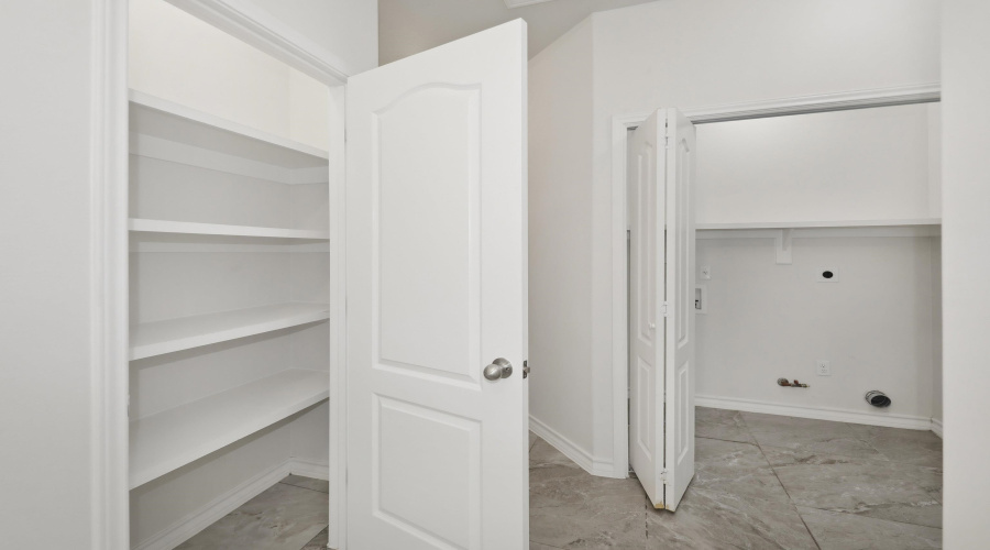 7225 Sylvia Plath Dr, Laredo, Texas 78045, 4 Bedrooms Bedrooms, 9 Rooms Rooms,2 BathroomsBathrooms,Residential,For Rent,7225 Sylvia Plath Dr,20262311
