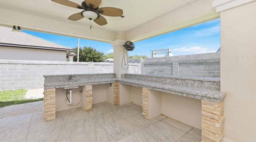 7225 Sylvia Plath Dr, Laredo, Texas 78045, 4 Bedrooms Bedrooms, 9 Rooms Rooms,2 BathroomsBathrooms,Residential,For Rent,7225 Sylvia Plath Dr,20262311