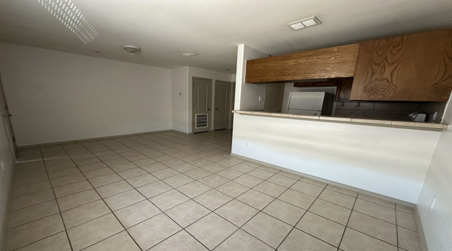 1610 E Plum St, Laredo, Texas 78043, 1 Bedroom Bedrooms, 2 Rooms Rooms,1 BathroomBathrooms,Residential,For Rent,1610 E Plum St,20262319